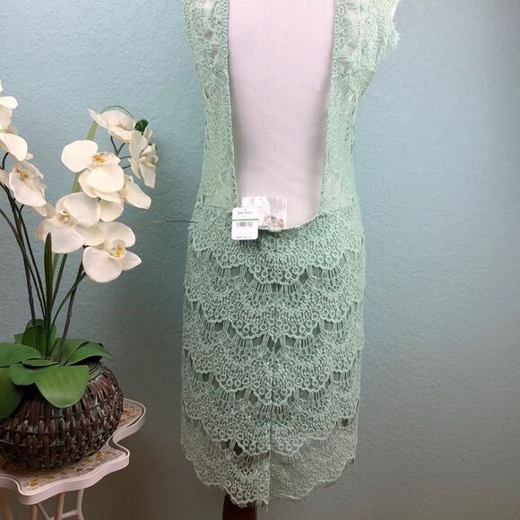 Free People Lace Open Back Seafoam Scallop Hem Dress NWT - Picture 7 of 8